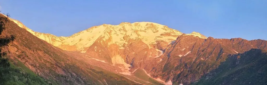 Coucher de soleil en montagne
